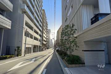 敷地北側の前面道路