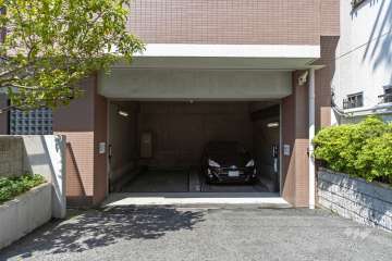 敷地内駐車場（屋内機械式）
