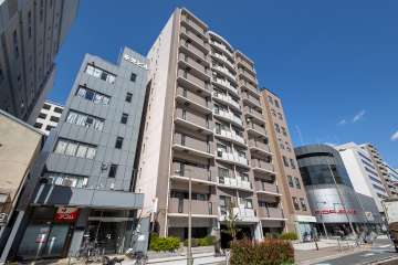 ペルル西長堀の外観（南西側から）