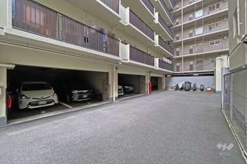 敷地内駐車場（屋内平面式）
