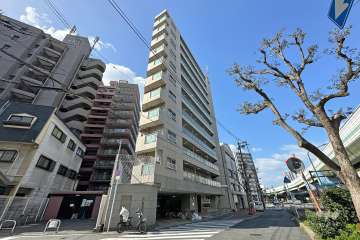 メゾン阿波座の外観（北東側から）