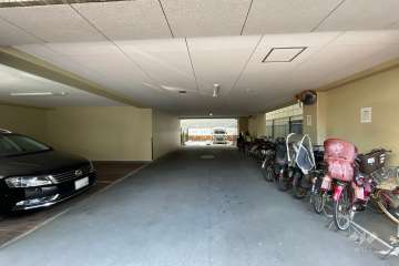 敷地内駐車場（屋内平面式）