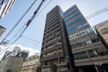 LAV心斎橋ウエストの外観（北西側から）