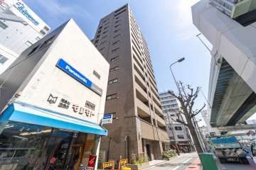 リーガル江戸堀ウエストパークの外観（北西側から）