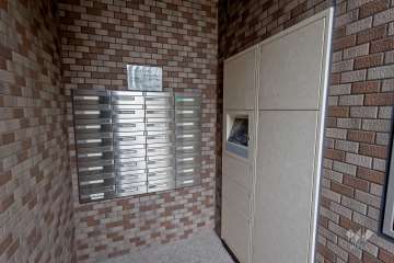 宅配ボックスと共用ポスト