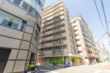 ルックハイツ本田の外観（南側から）