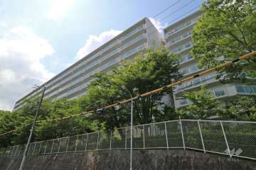 箕面東コーポラスの外観（南東側から）