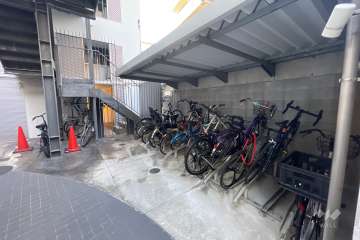 駐輪場（屋根付き）