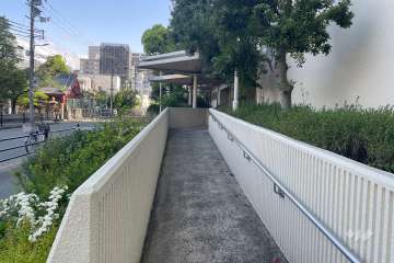 エントランスアプローチ