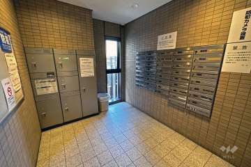 宅配ボックスと共用ポスト