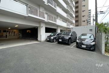 敷地内駐車場（屋外平面式）