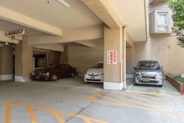 敷地内駐車場（屋内平面式）