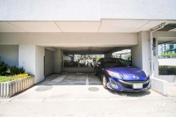 敷地内駐車場（屋内平面式）