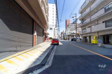 敷地南西側の前面道路