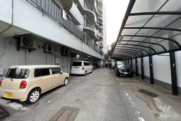 敷地内駐車場（屋外平面式）