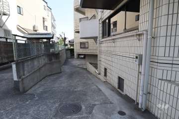 駐車場の出入口
