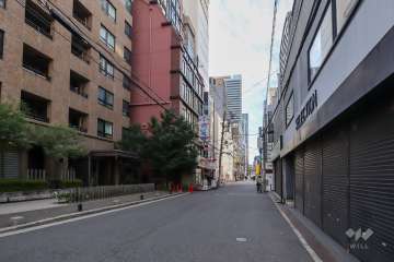 敷地北側の前面道路