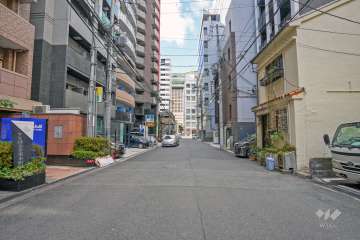 敷地北側前面道路（東側から）