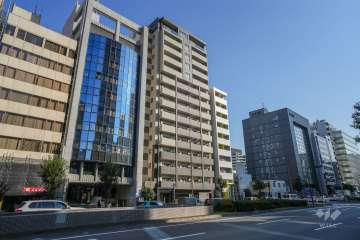 アルス大手前プレミアの外観（北西側から）