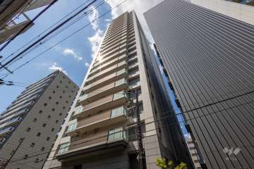 ウエリスタワー谷町四丁目の外観（南東側から）