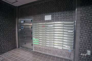 宅配ボックスと共用ポスト