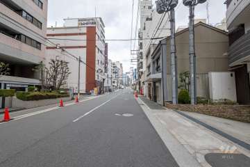 敷地北側の前面道路　