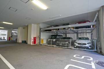 敷地内駐車場（屋内機械式）