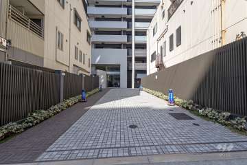 駐車場の出入り口