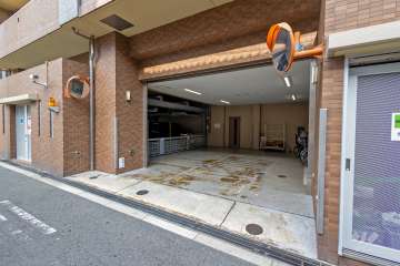 駐車場の出入口・敷地内駐車場（屋内機械式）