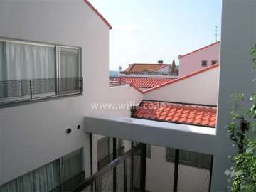 建物はひな壇型になっています