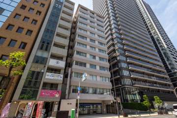 グラントピア長堀橋の外観（南東側から）