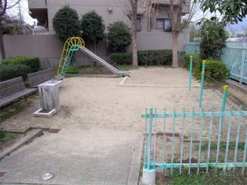 敷地に隣接する公園