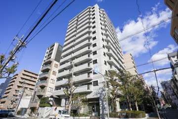 グランドムール南大江パークタワーの外観（南西側から）