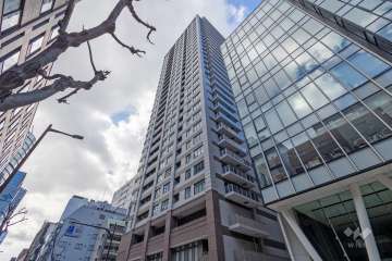 クレヴィアタワー大阪本町の外観（北東側から）