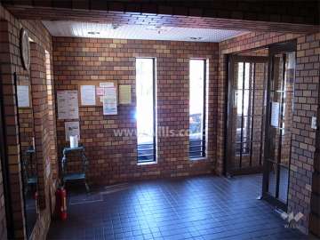 エントランスホール