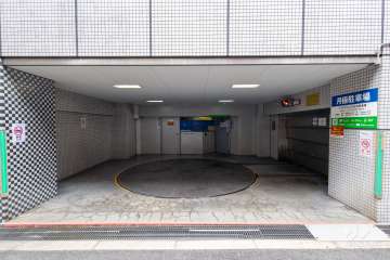 駐車場の出入り口