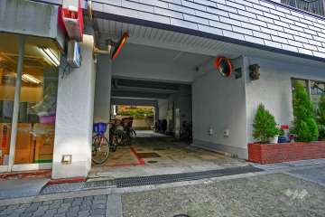 駐車場の出入り口