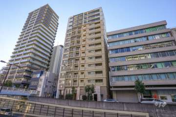 サンメゾン谷町セイスアヴェニーダの外観（北東側から）
