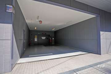 敷地内駐車場（屋内機械式）