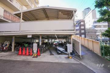 駐輪場とバイク置場