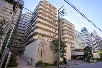 シャルマンコーポ第２谷町の外観（北東側から）