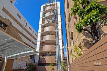 シャルマンフジリッツ谷町の外観（北東側から）