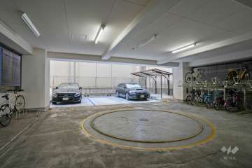 敷地内駐車場（屋内平面式）