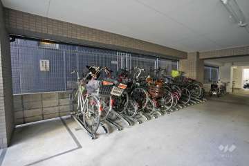 駐輪場（ラック式）