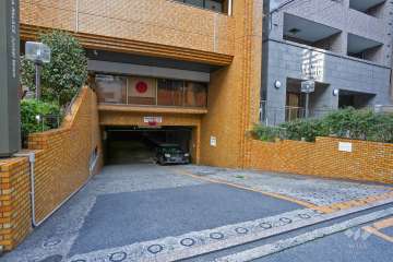 駐車場の出入り口
