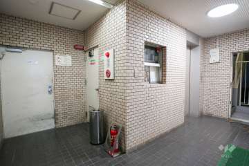 エントランスホール