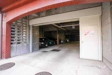 駐車場の出入り口