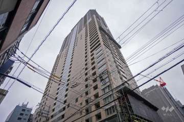 ビオール大阪大手前タワーの外観（北西側から）