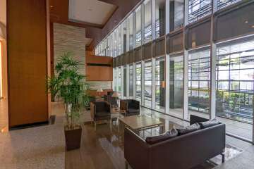 エントランスホール