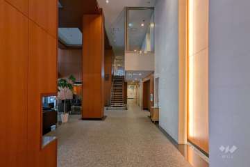 エントランスホール